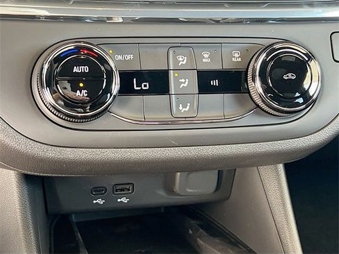 New 2026 Buick Envista Preferred image 11