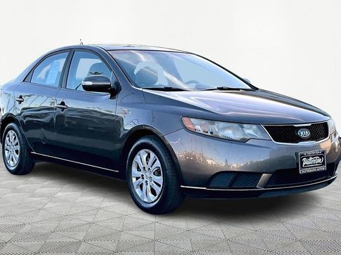 Used 2010 Kia Forte EX image 5
