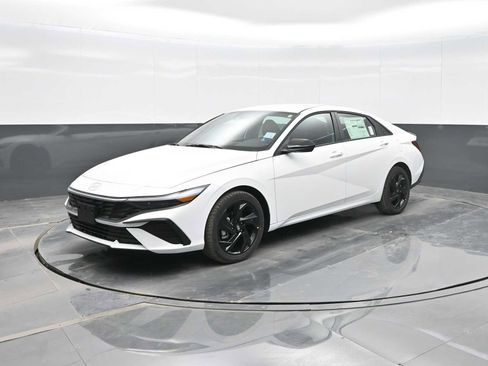 New 2026 Hyundai Elantra Sport w/ Cargo Package image 4