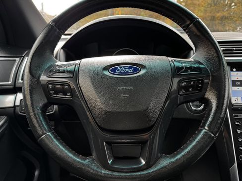 Used 2017 Ford Explorer Sport w/ Equipment Group 401A image 17