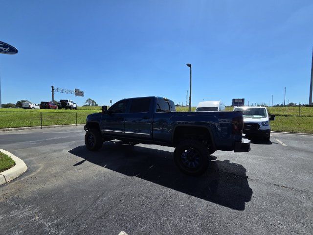 Used 2019 GMC Sierra 2500 SLT w/ Duramax Plus Package AWD/4WD image 7