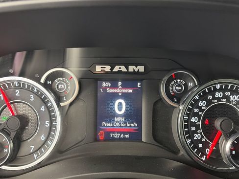 Used 2024 RAM 3500 Tradesman w/ Chrome Appearance Group AWD/4WD image 15