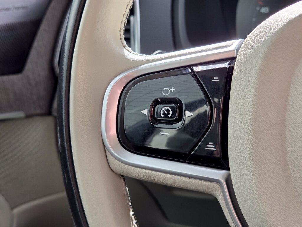 Used 2022 Volvo XC90 T6 Inscription w/ Advanced Package AWD/4WD image 32
