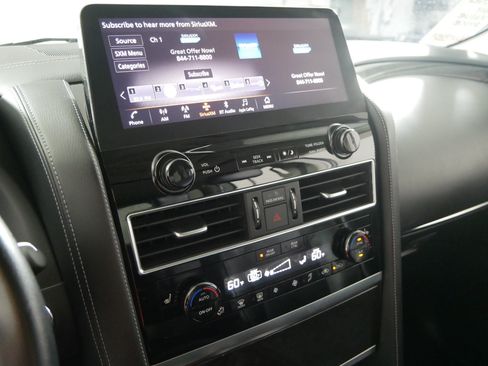 Used 2024 INFINITI QX80 Luxe AWD/4WD image 22