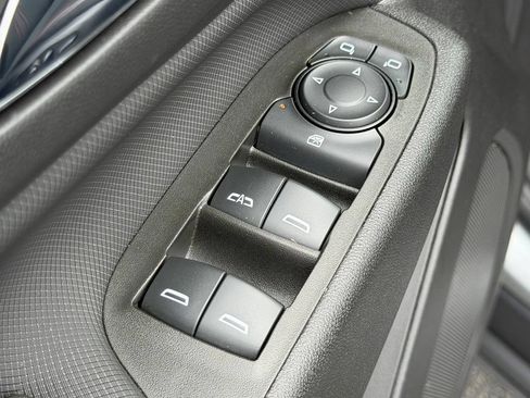 Used 2024 Chevrolet Equinox RS FWD image 22