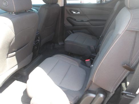 Used 2019 Chevrolet Traverse LT image 10