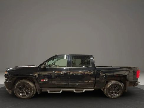 Used 2017 Chevrolet Silverado 1500 LTZ Z71 w/ Midnight Edition image 5