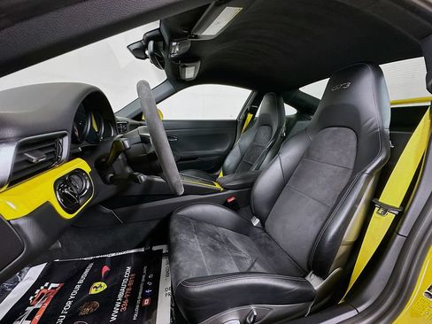 Used 2018 Porsche 911 GT3 w/ Sport Chrono Package RWD image 14