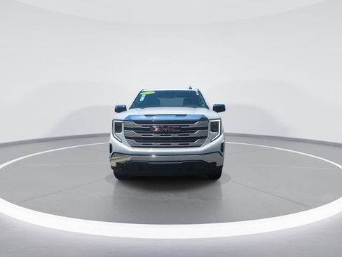 Used 2024 GMC Sierra 1500 SLE RWD image 3