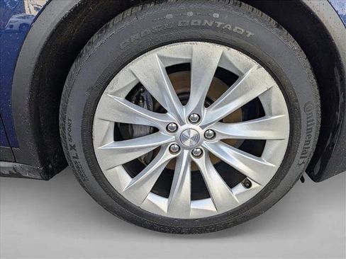 Used 2017 Tesla Model X 90D image 18