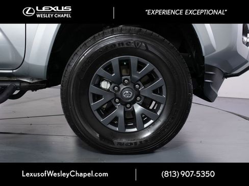 Used 2023 Toyota Tacoma SR5 w/ Technology Package AWD/4WD image 5