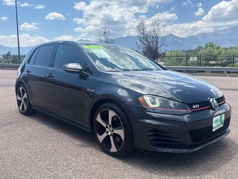Used 2016 Volkswagen GTI SE FWD image 18