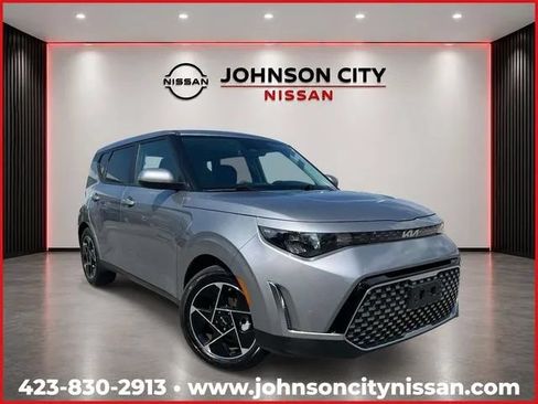 Used 2025 Kia Soul EX FWD image 1