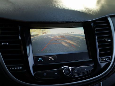 Used 2017 Chevrolet Trax LT image 14