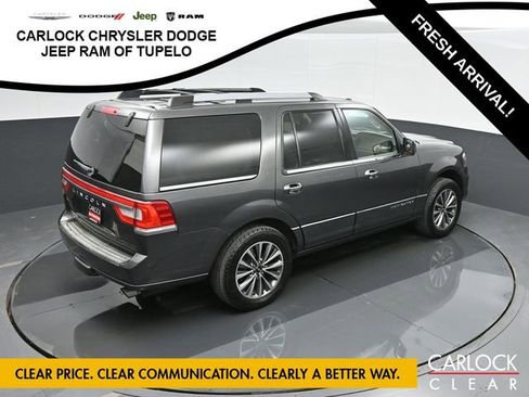 Used 2017 Lincoln Navigator Select image 70