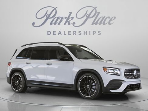 Certified 2023 Mercedes-Benz GLB 250 image 31