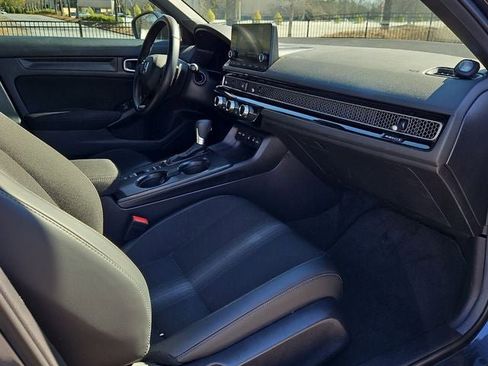 Used 2025 Honda Civic Sport image 12