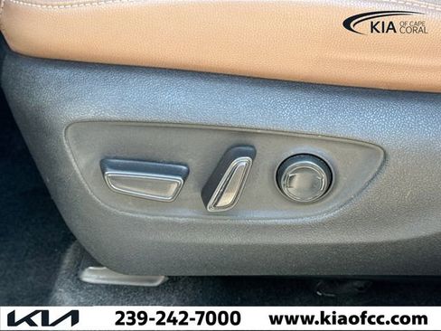 Used 2024 Toyota Grand Highlander AWD image 27