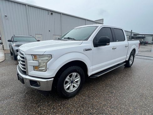 Used 2017 Ford F150 XLT w/ Equipment Group 302A Luxury RWD image 5