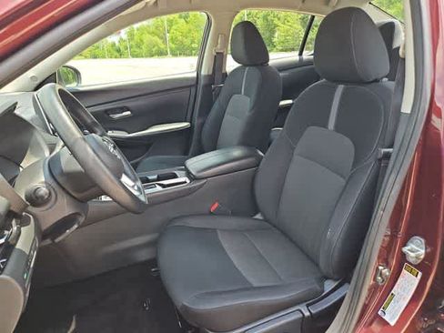 Used 2024 Nissan Sentra SV FWD image 14