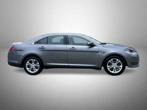 Used 2013 Ford Taurus SEL FWD image 4