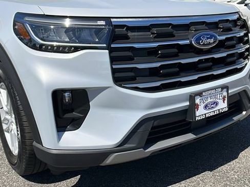 New 2026 Ford Explorer Active w/ Active Comfort Package RWD image 10