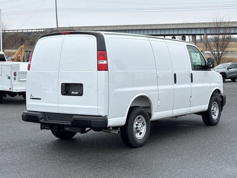 New 2026 Chevrolet Express 2500 w/ Driver Convenience Package image 12