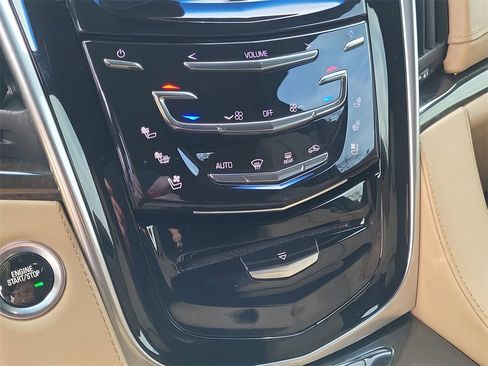 Used 2019 Cadillac Escalade Platinum image 20