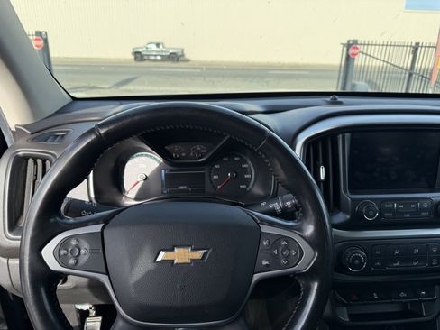 Used 2016 Chevrolet Colorado LT w/ Midnight Edition image 10