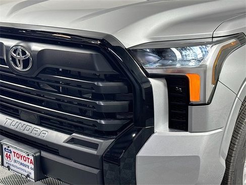New 2026 Toyota Tundra SR image 3