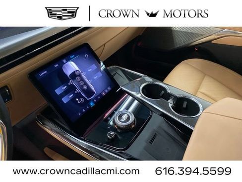 Certified 2025 Cadillac Escalade IQ Sport 2 AWD/4WD image 12