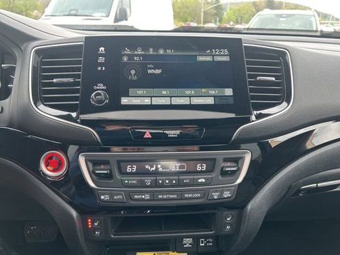 Used 2023 Honda Passport Elite image 15