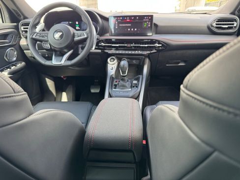 Used 2024 Dodge Hornet R/T Plus image 8