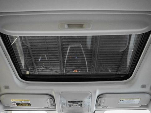 Used 2025 Toyota RAV4 XLE w/ Convenience Package AWD/4WD image 31
