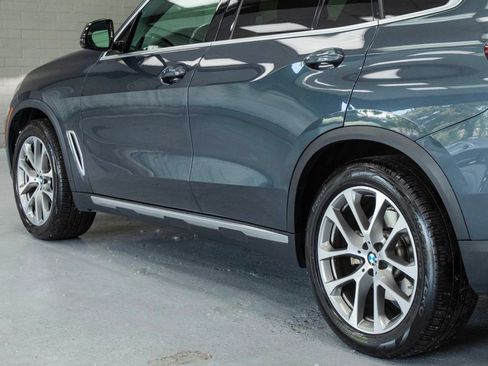 Used 2021 BMW X5 xDrive40i AWD/4WD image 38