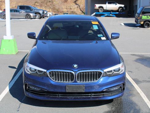 Used 2018 BMW 530i xDrive image 2