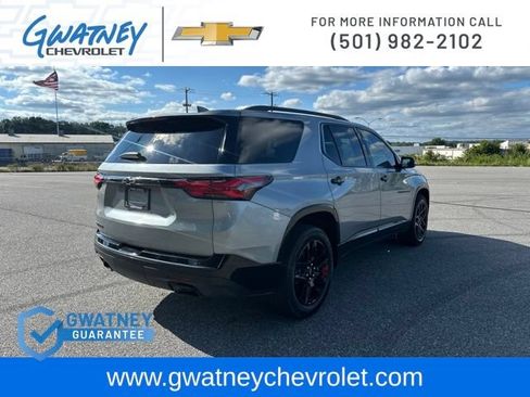 Used 2023 Chevrolet Traverse Premier w/ Redline Edition FWD image 5