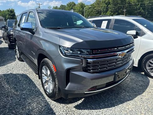 Used 2021 Chevrolet Tahoe Premier w/ Premium Package RWD image 2