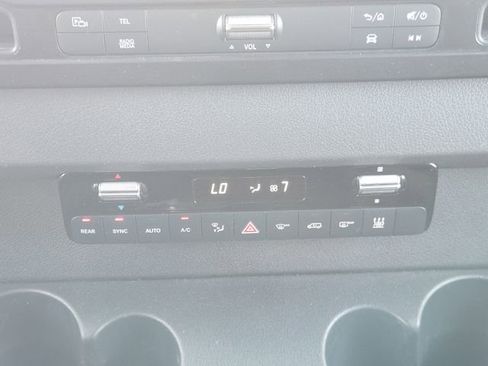 Used 2024 Mercedes-Benz Sprinter 2500 image 15