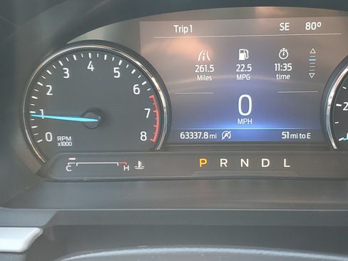 Used 2023 Ford Explorer XLT w/ Equipment Group 202A AWD/4WD image 28