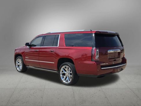 Used 2017 GMC Yukon XL Denali w/ Open Road Package RWD image 4