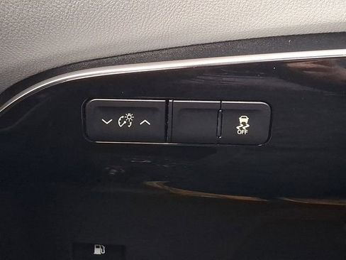 Certified 2016 Toyota Prius Two image 25