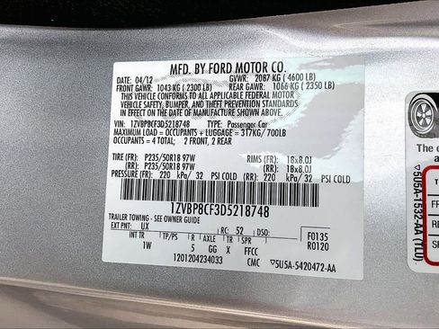 Used 2013 Ford Mustang GT image 33