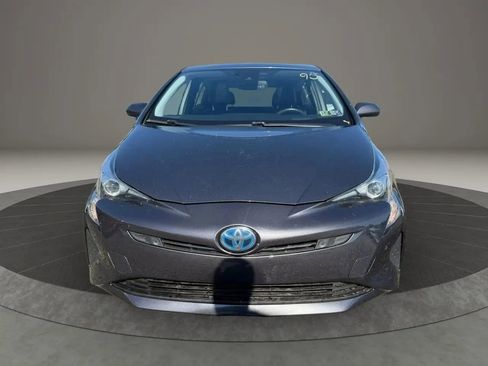 Used 2018 Toyota Prius Four w/ Advanced Technology Package FWD image 2
