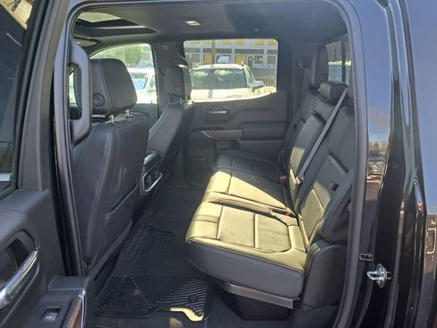 Used 2021 Chevrolet Silverado 1500 High Country image 11