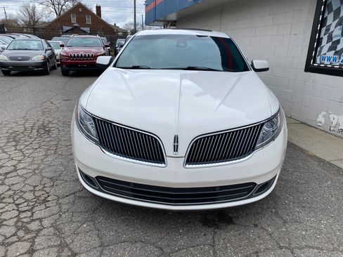 Used 2014 Lincoln MKS AWD w/ Equipment Group 101A image 5