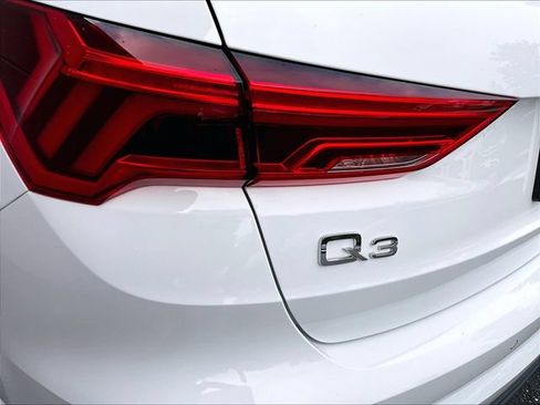 Certified 2024 Audi Q3 2.0T Premium AWD/4WD image 31