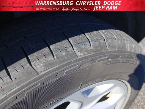 Used 2014 Ford Edge SEL image 26