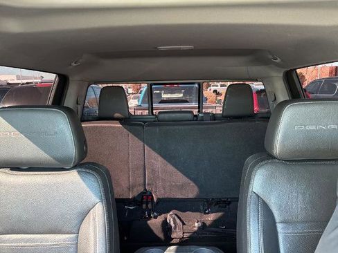 Used 2019 GMC Sierra 1500 Denali w/ Driver Alert Package II image 10