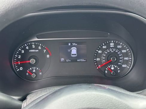 Used 2022 Kia Soul LX w/ Technology Package image 27